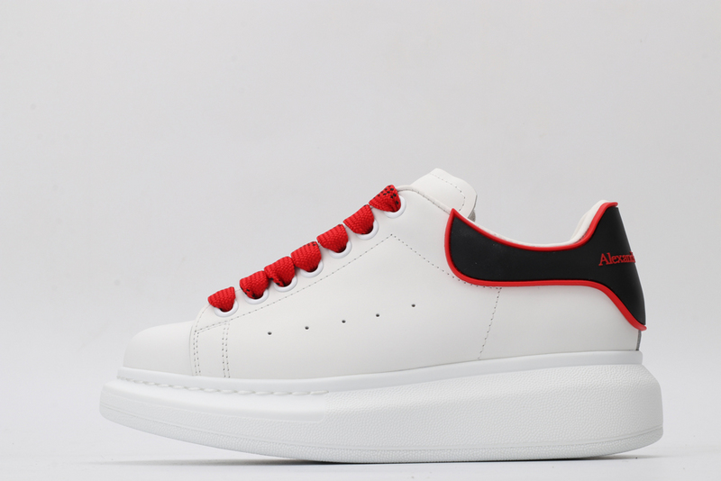 MCQUEEN OVERSIZED SNEAKER