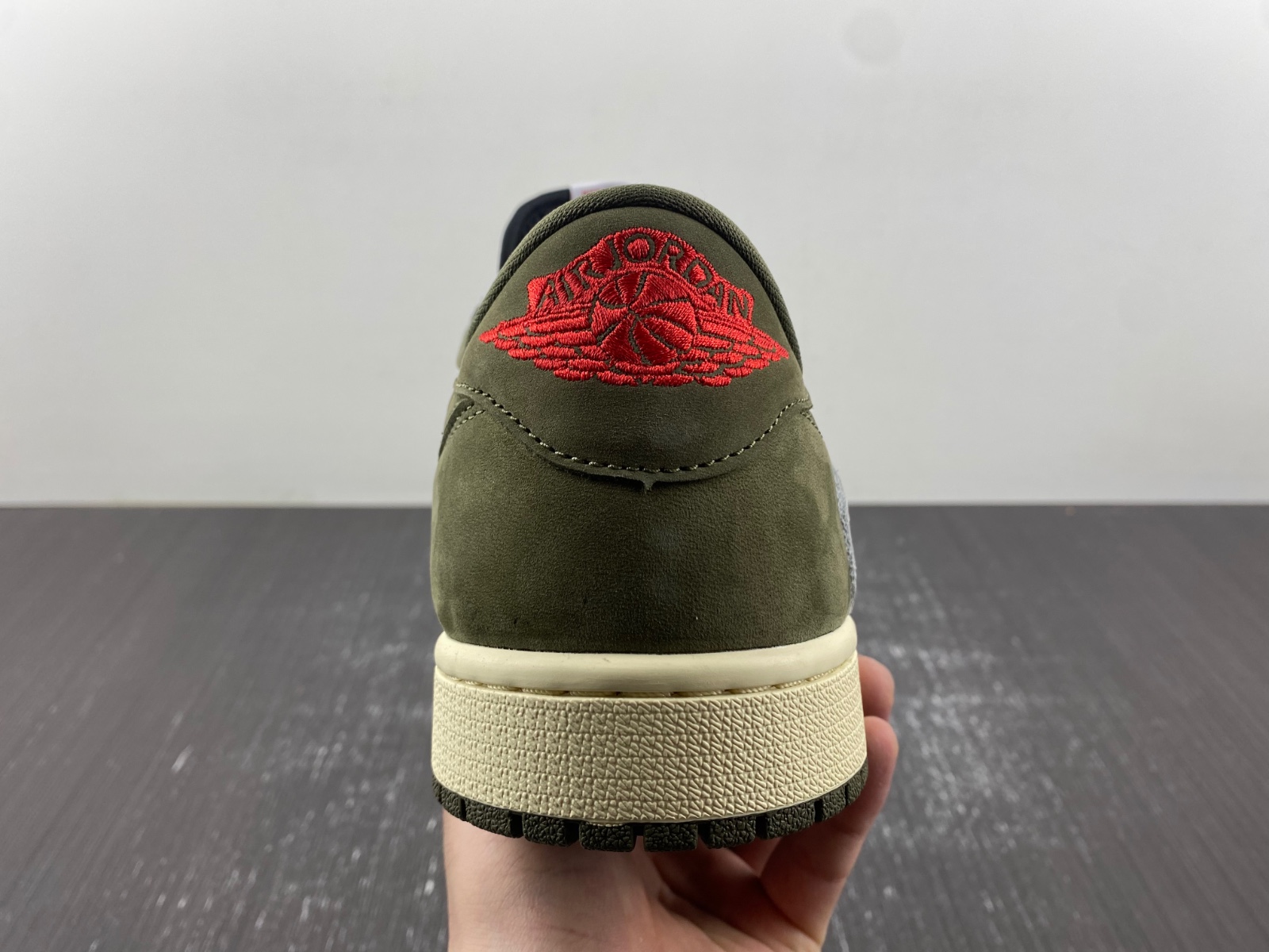 TRAVIS SCOTT X AIR JORDAN 1 LOW OG SP 