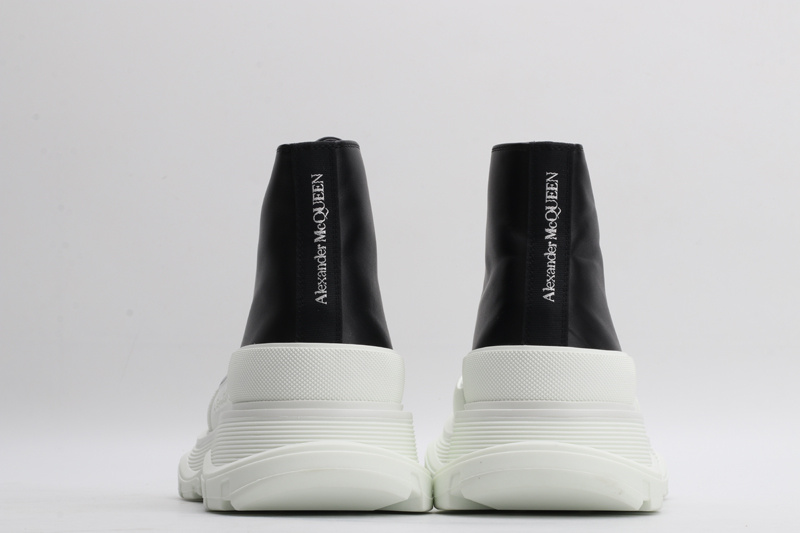 Mcqueen Tread Slick
