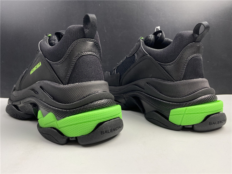 Balenciaga TRIPLE S TRAINER