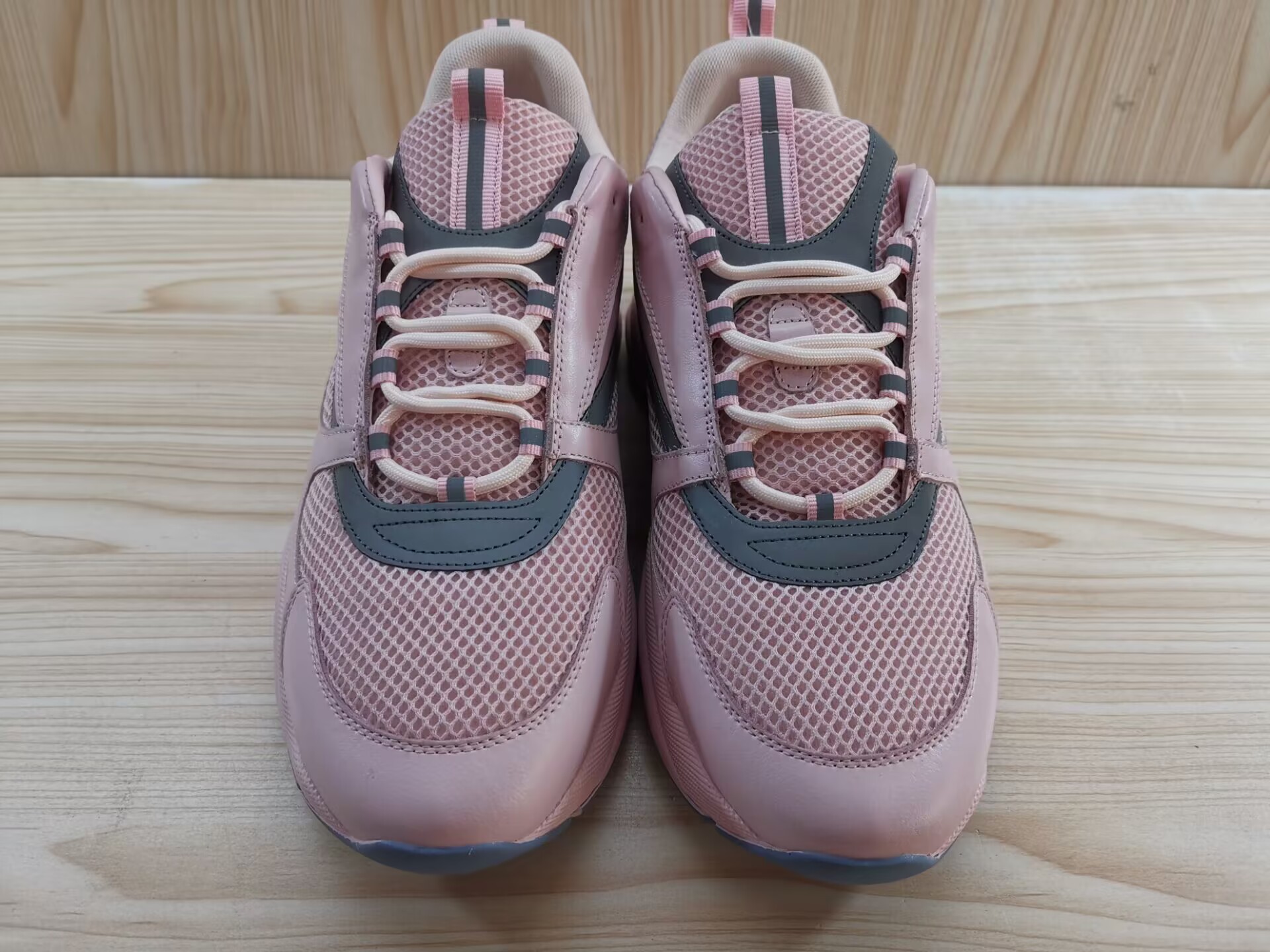 DIOR B22 SNEAKER