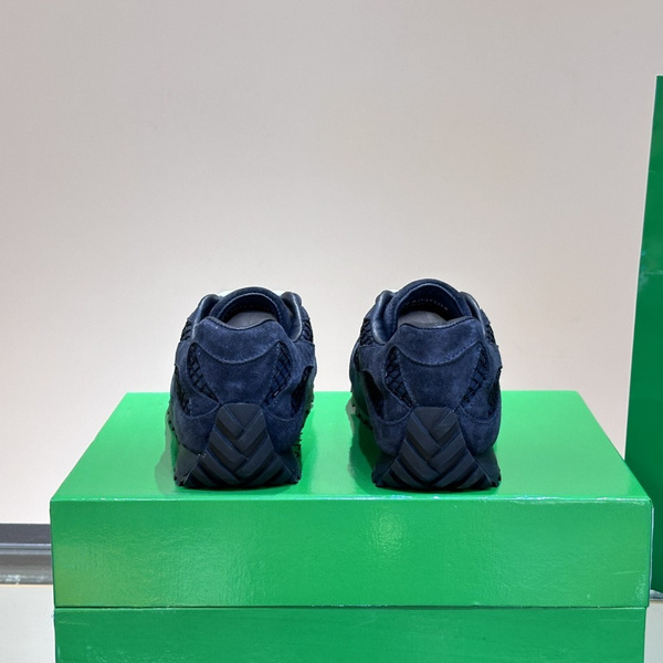 b0tte*a Ven*ta sneaker
