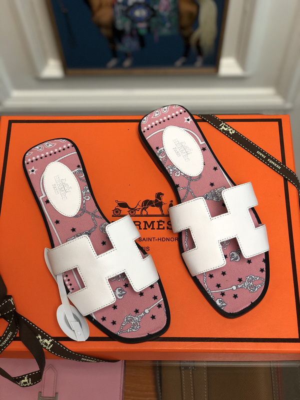 ORAN SANDAL