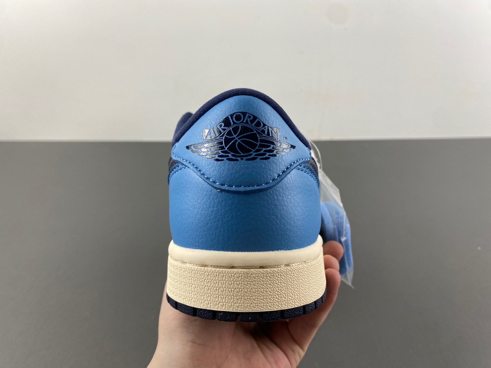 Air Jordan 1 Low R  CZ0790-400