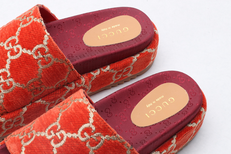 GUCCI WOMEN