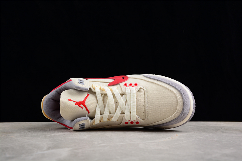 Travis Scott x Air Jordan 3 “Palomino”