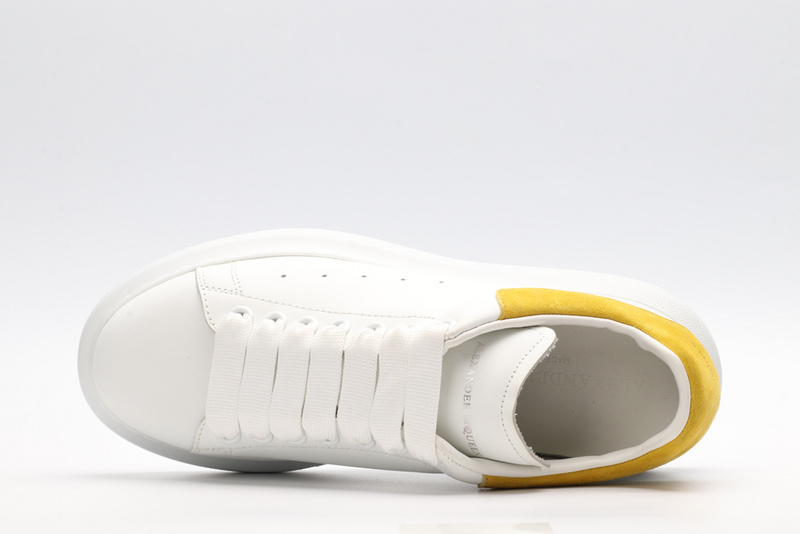 MCQUEEN OVERSIZED SNEAKER