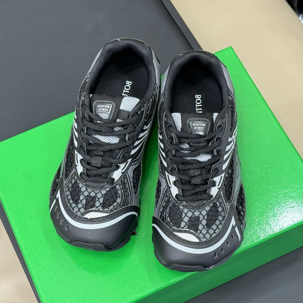 b0tte*a Ven*ta sneaker