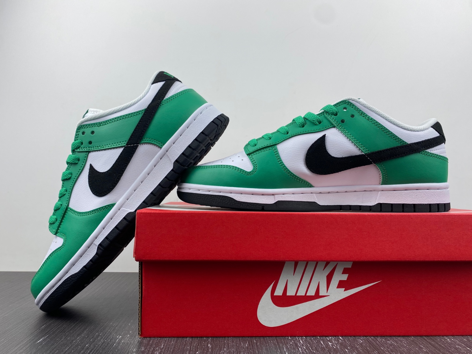 Nike Dunk Low N/A FN3612-300