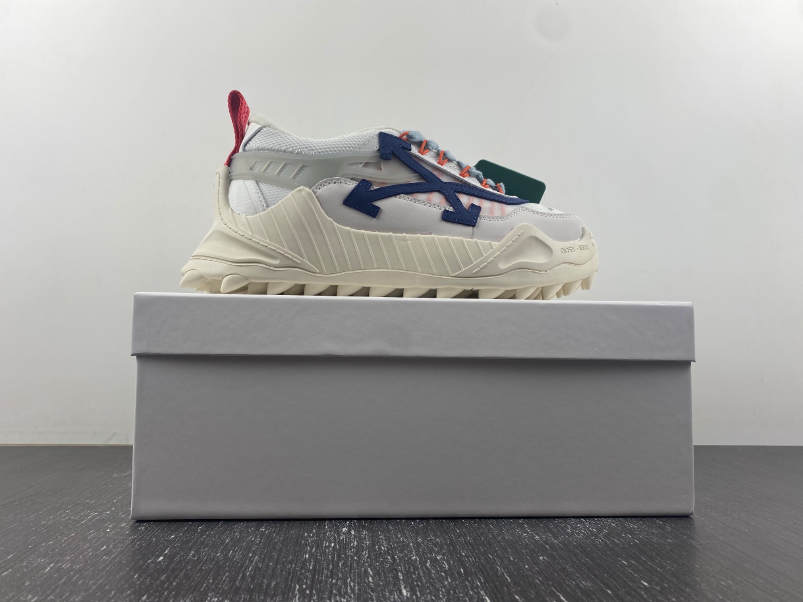 OW C/O ODSY-1000 SNEAKERS