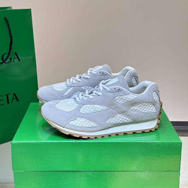 b0tte*a Ven*ta sneaker