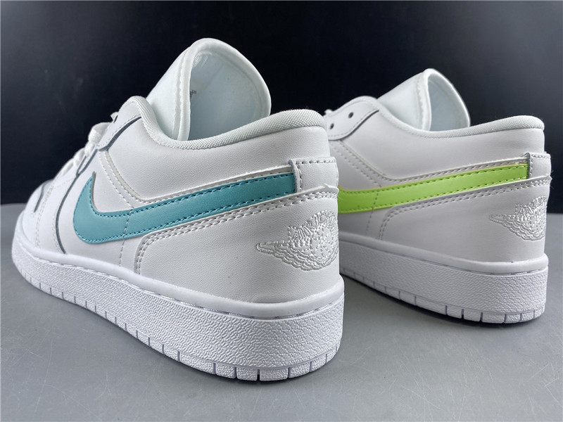 Air Jordan 1 Low 