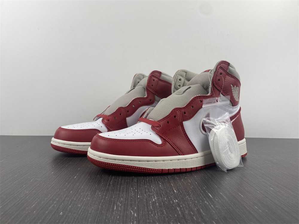 Air Jordan 1 High OG Newstalgia Chenille DJ4891-061