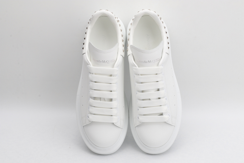 MCQUEEN OVERSIZED SNEAKER