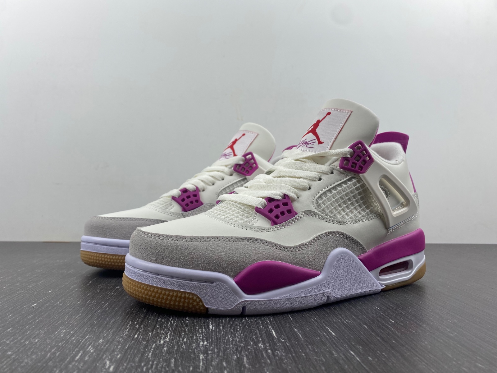 Nike SB x Air Jordan 4 customize