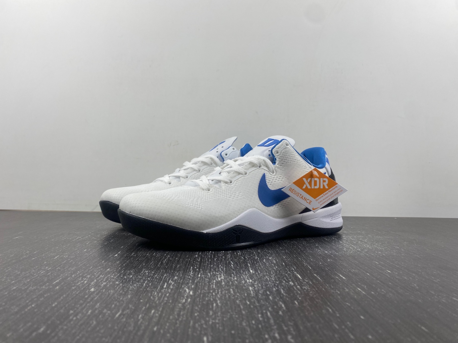 Nike KOBE 8 'MILK SNAKE' 555035-201