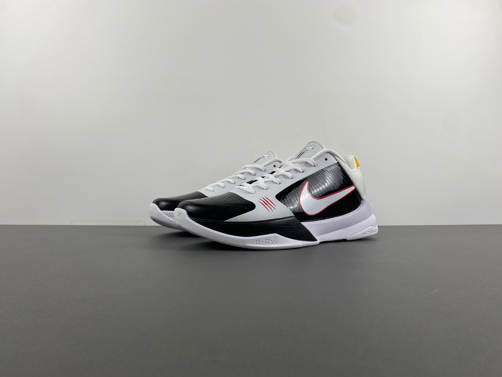 Nike Zoom Kobe 5 Protro Alternate Bruce Lee   CD4991-101