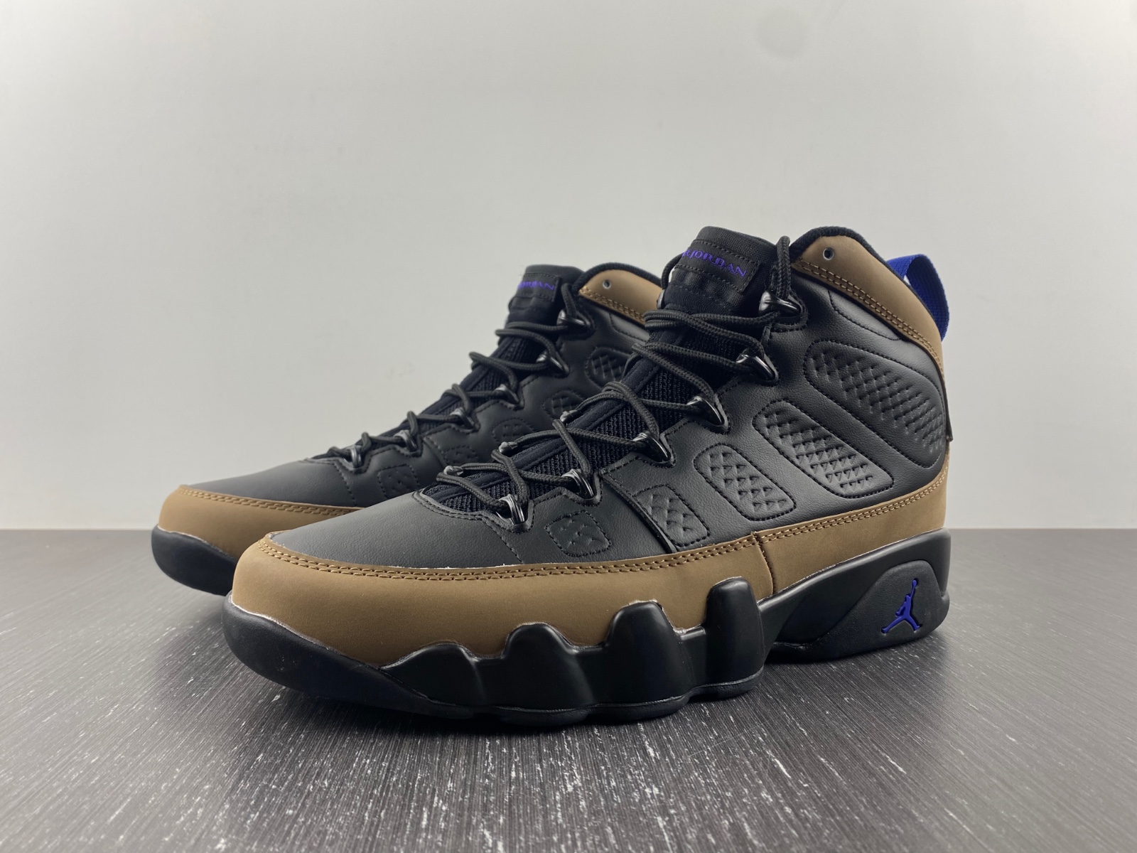 Air Jordan 9