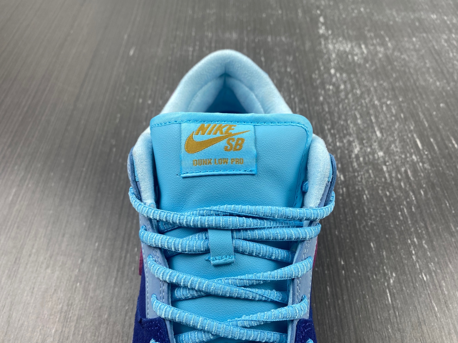 Run The Jewels x Nike SB Dunk Low DO9404-400