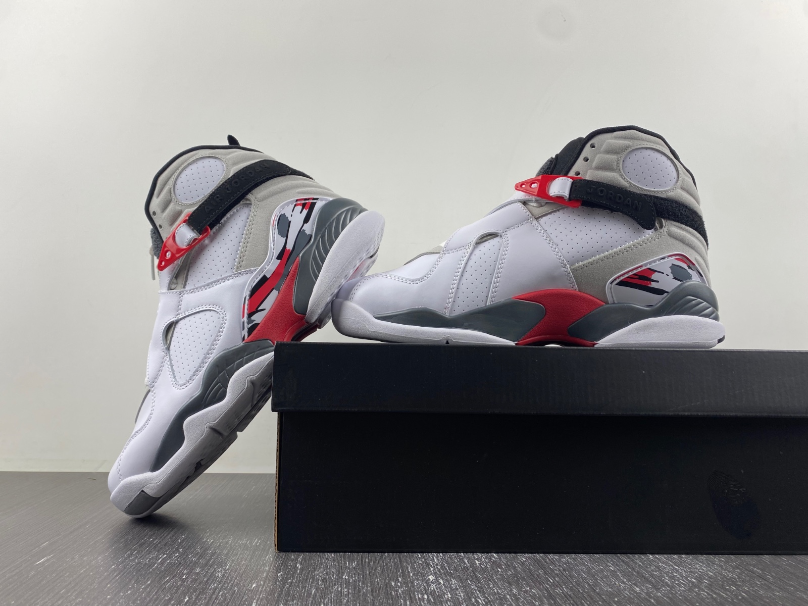 Air Jordan 8 Retro 