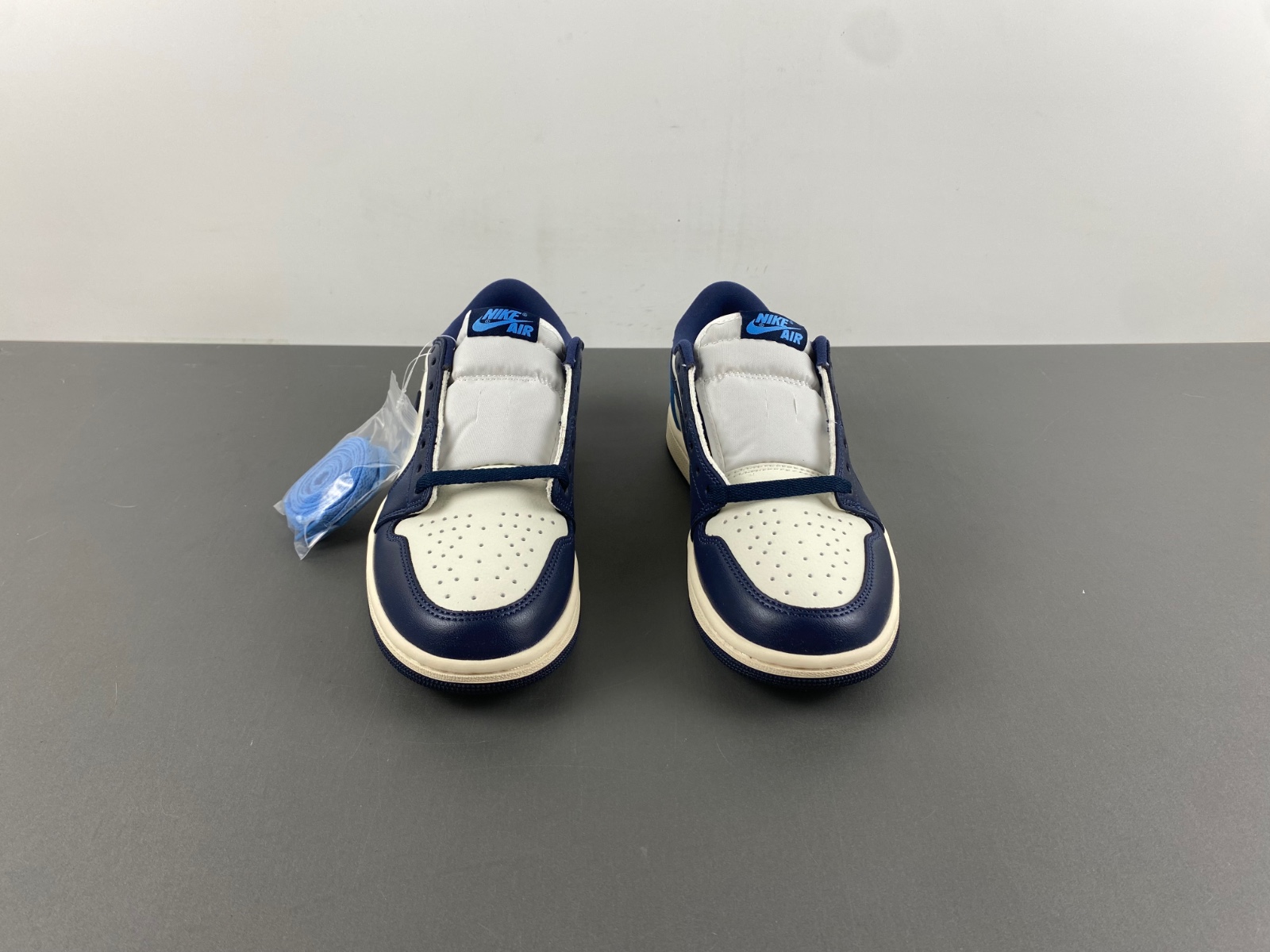 Air Jordan 1 Low R  CZ0790-400