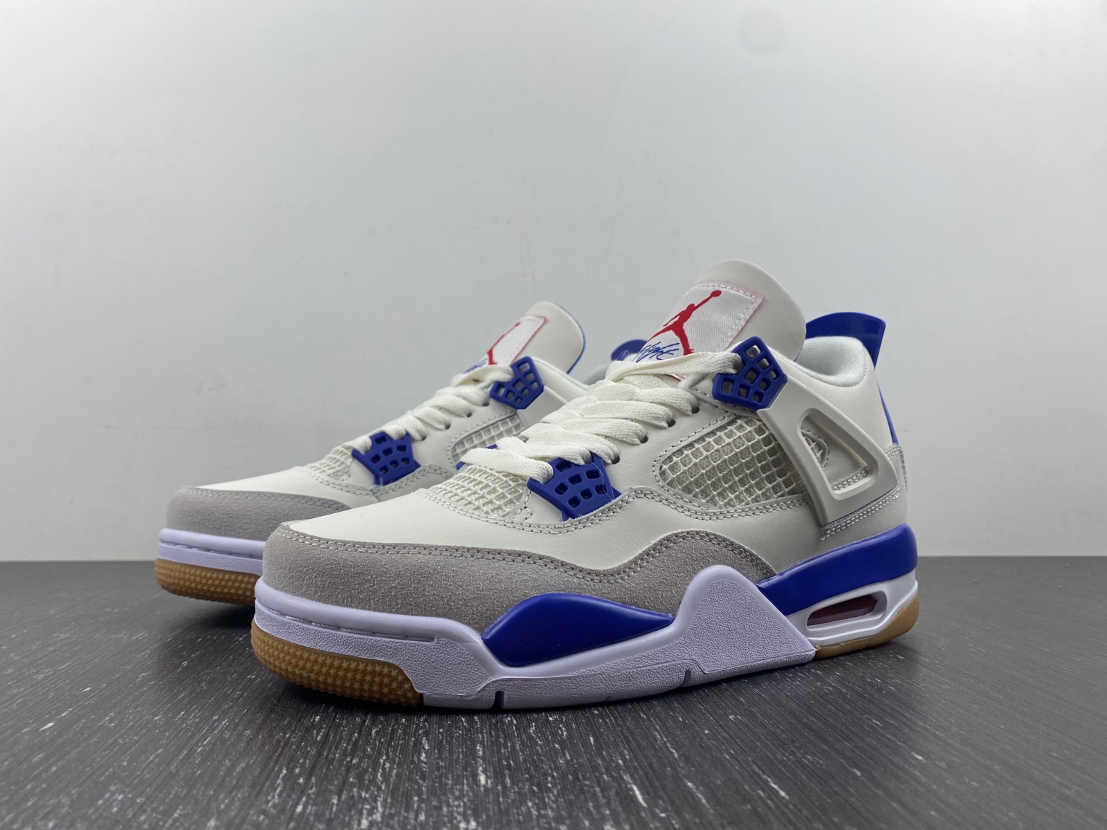 Nike SB x Air Jordan 4 customize