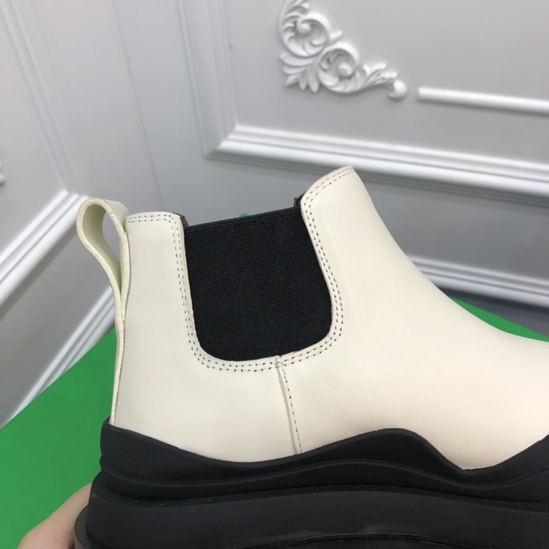 b0tte*a Ven*ta tire leather ankle boots