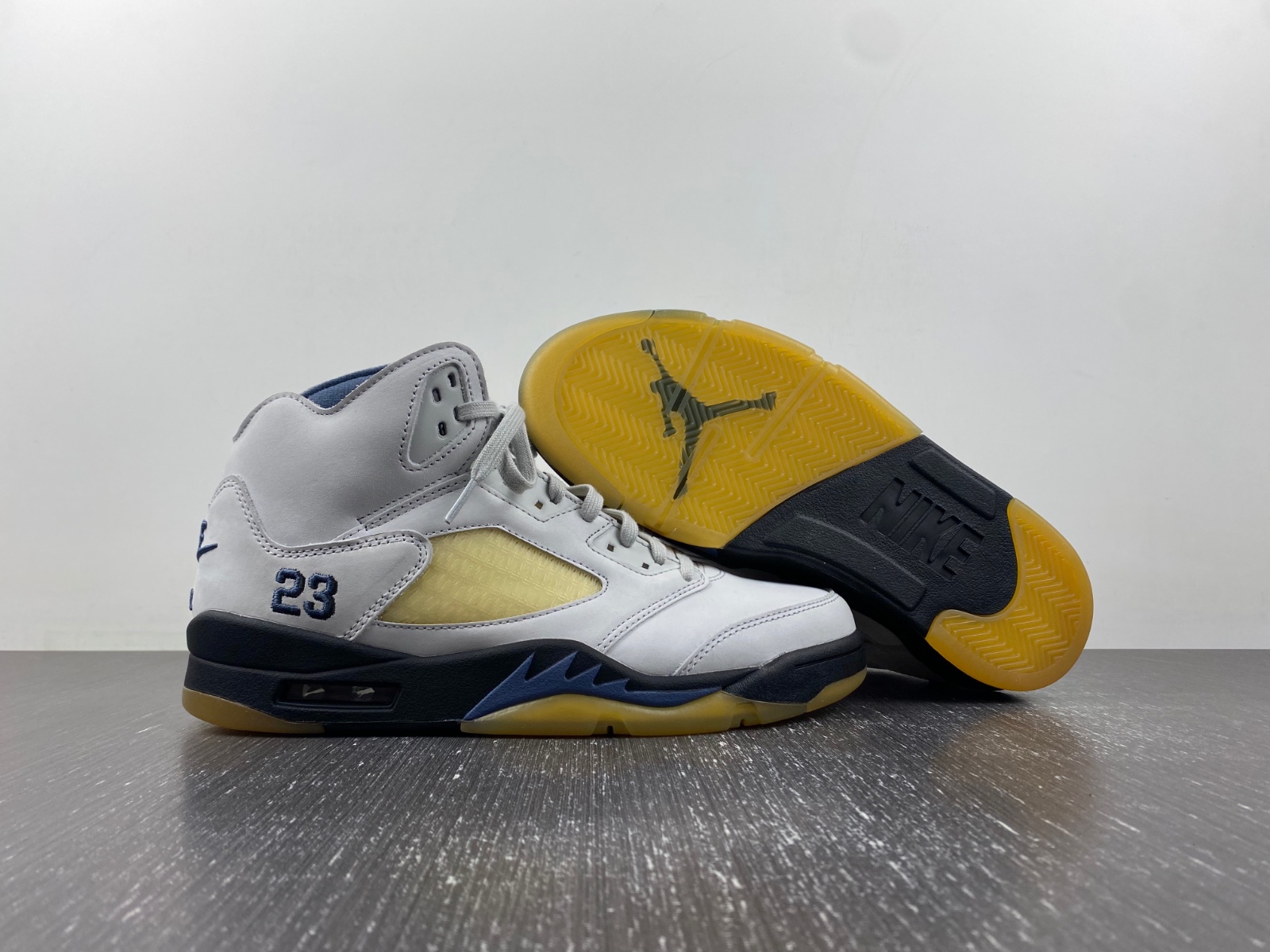 A Ma Maniere x Air Jordan 5 Dawn Photon Dust FZ5758-004