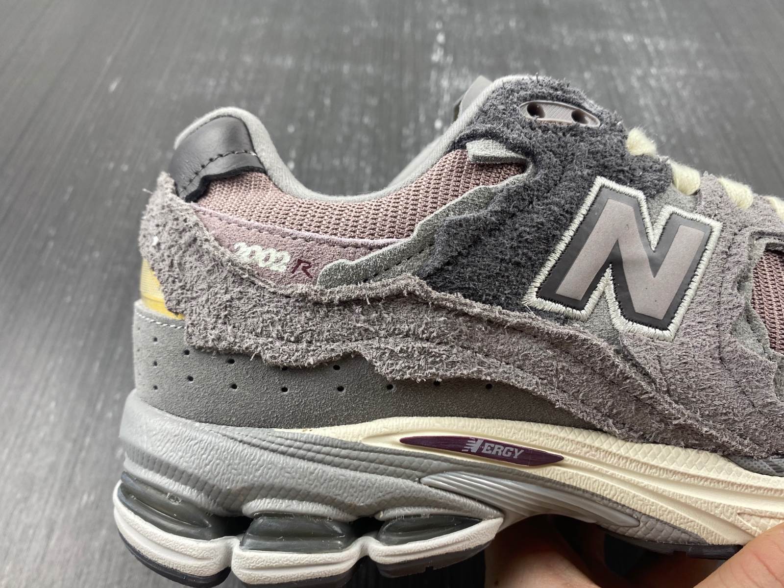 New Balance 2002R 