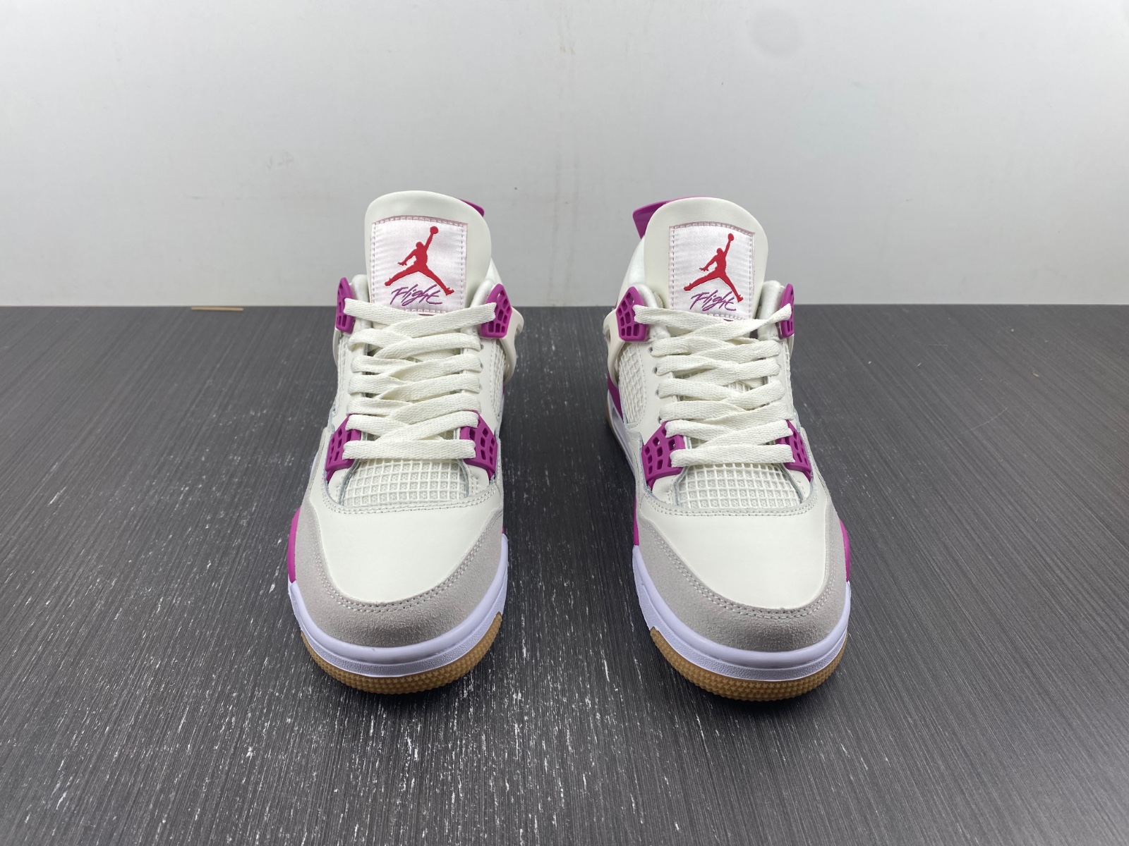 Nike SB x Air Jordan 4 customize