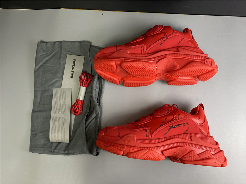 Balenciaga TRIPLE S TRAINER