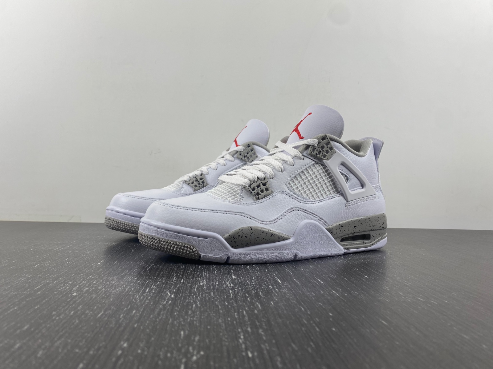 Air Jordan 4 