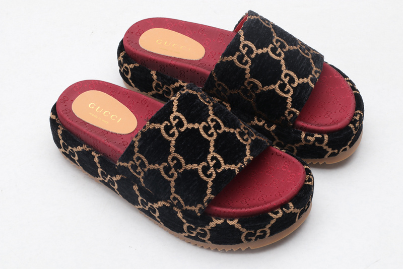 GUCCI WOMEN