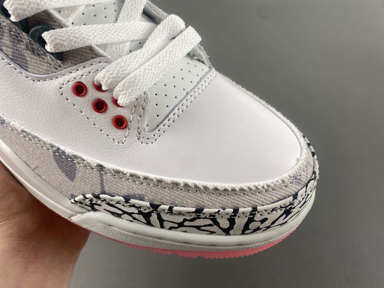 Air Jordan 3 “Wings”   HM6993-100