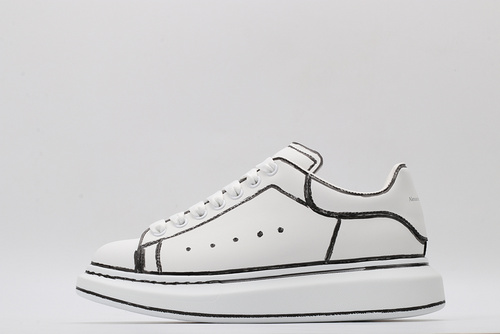 MCQUEEN OVERSIZED SNEAKER