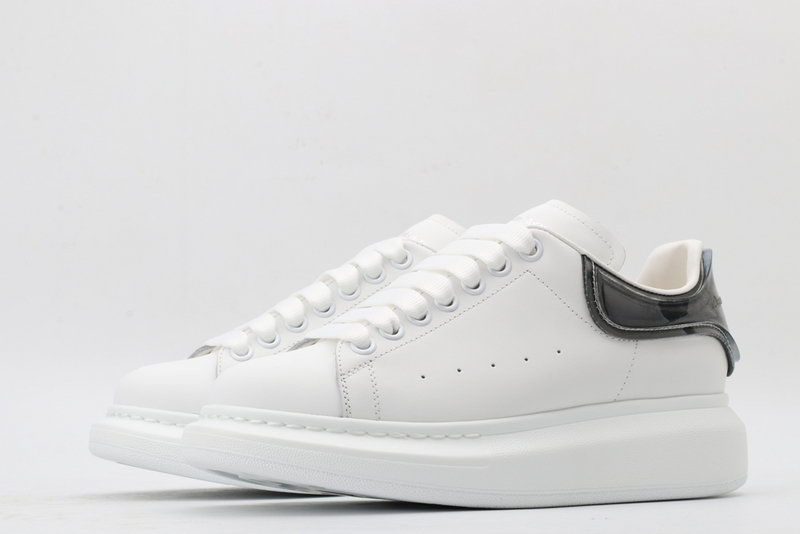 MCQUEEN OVERSIZED SNEAKER