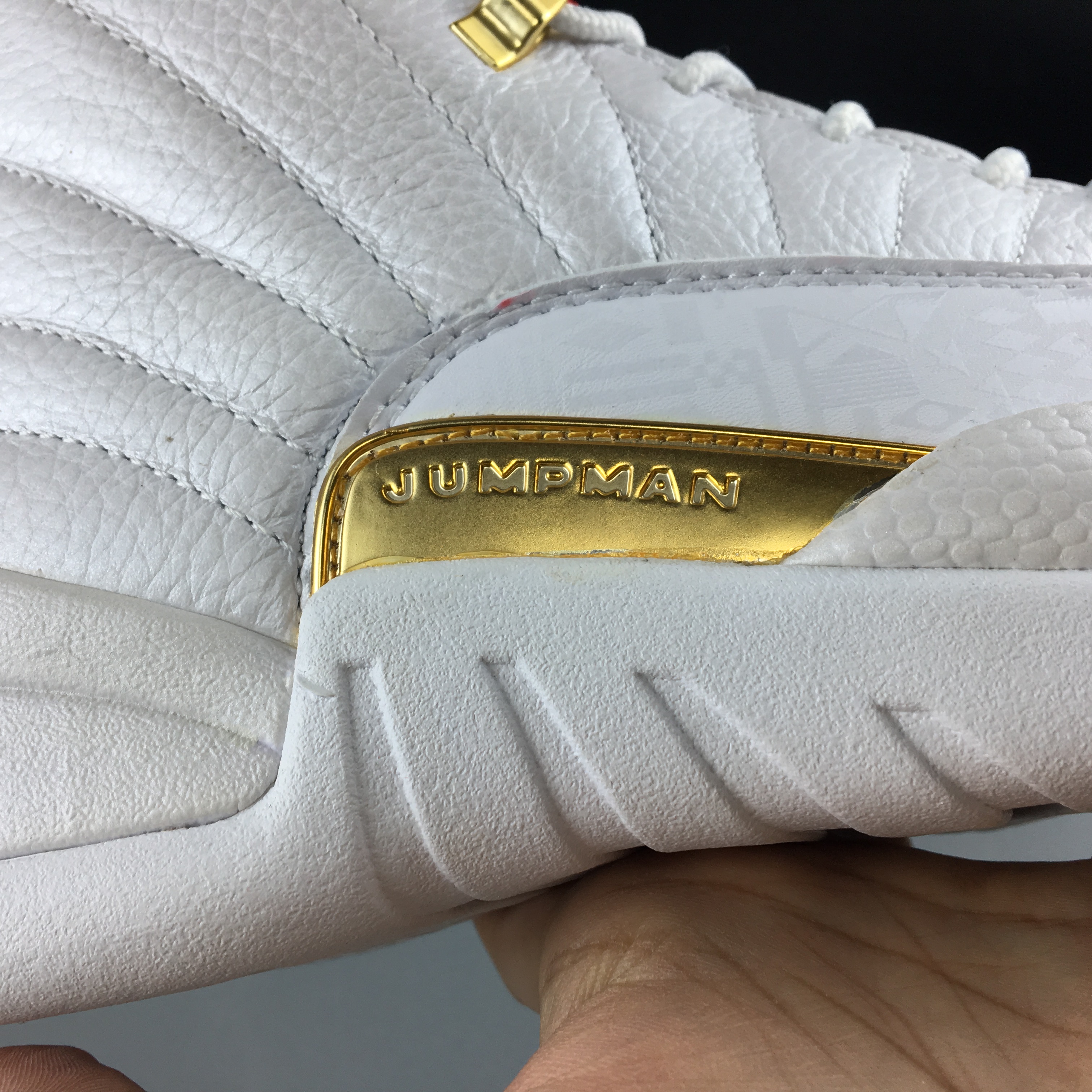 Air Jordan 12 Retro Hyper Royal AO6068-004
