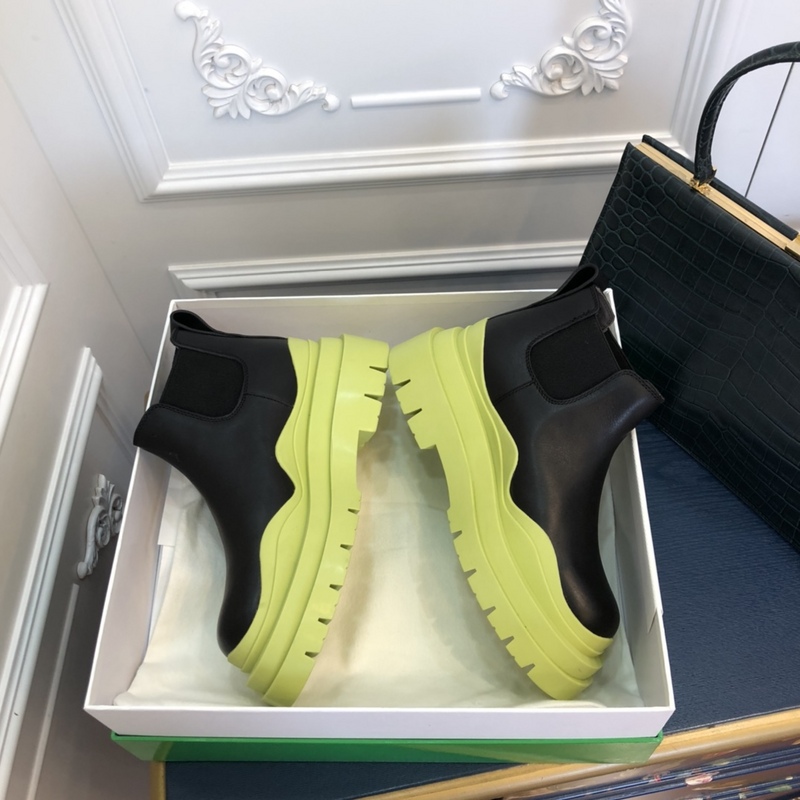 b0tte*a Ven*ta tire leather ankle boots