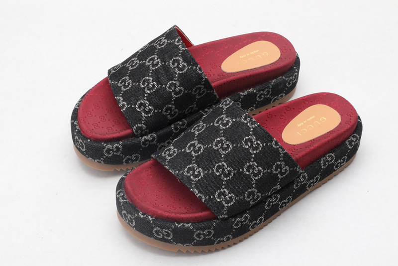 GUCCI WOMEN