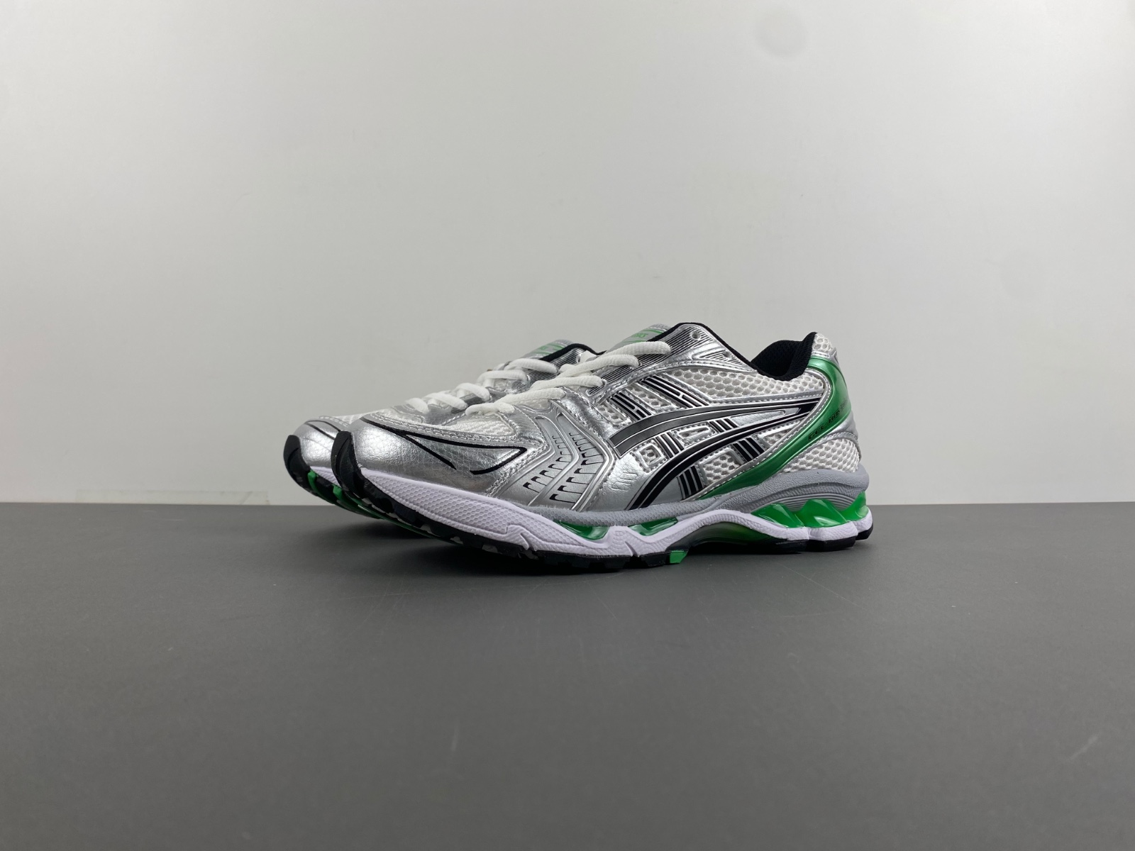 ASICS sneaker