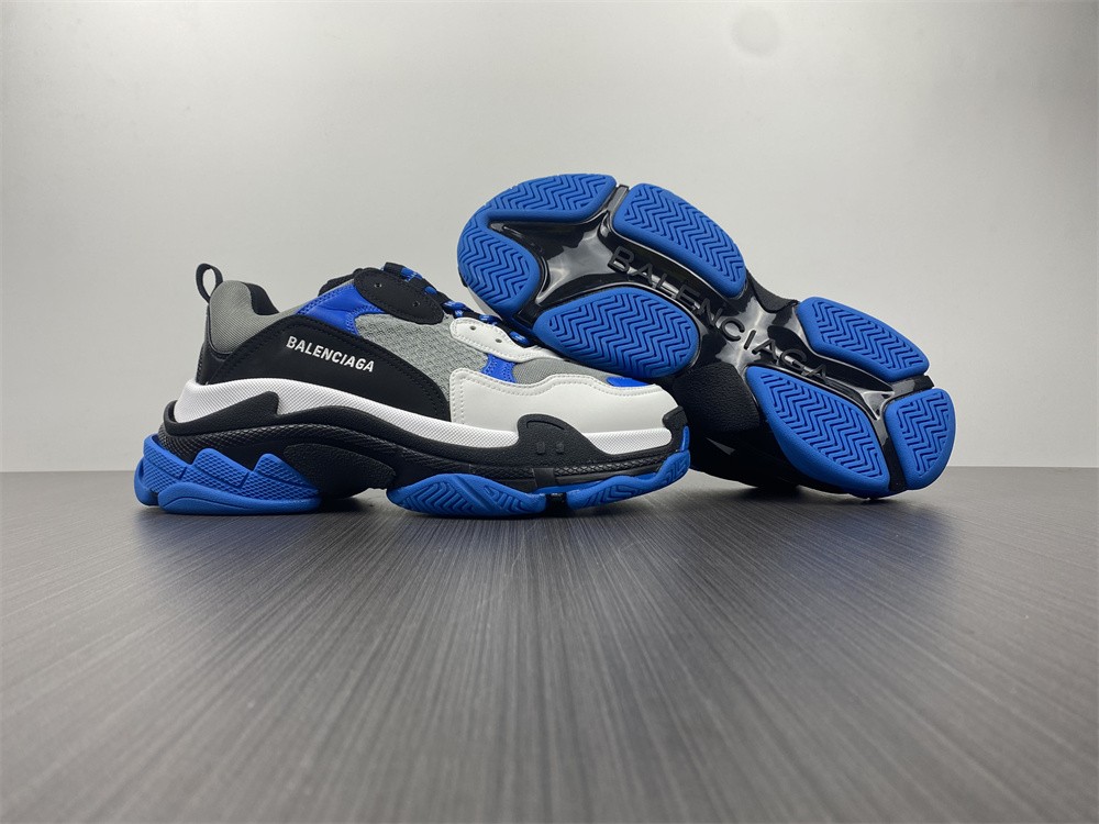 Balenciaga TRIPLE S TRAINER