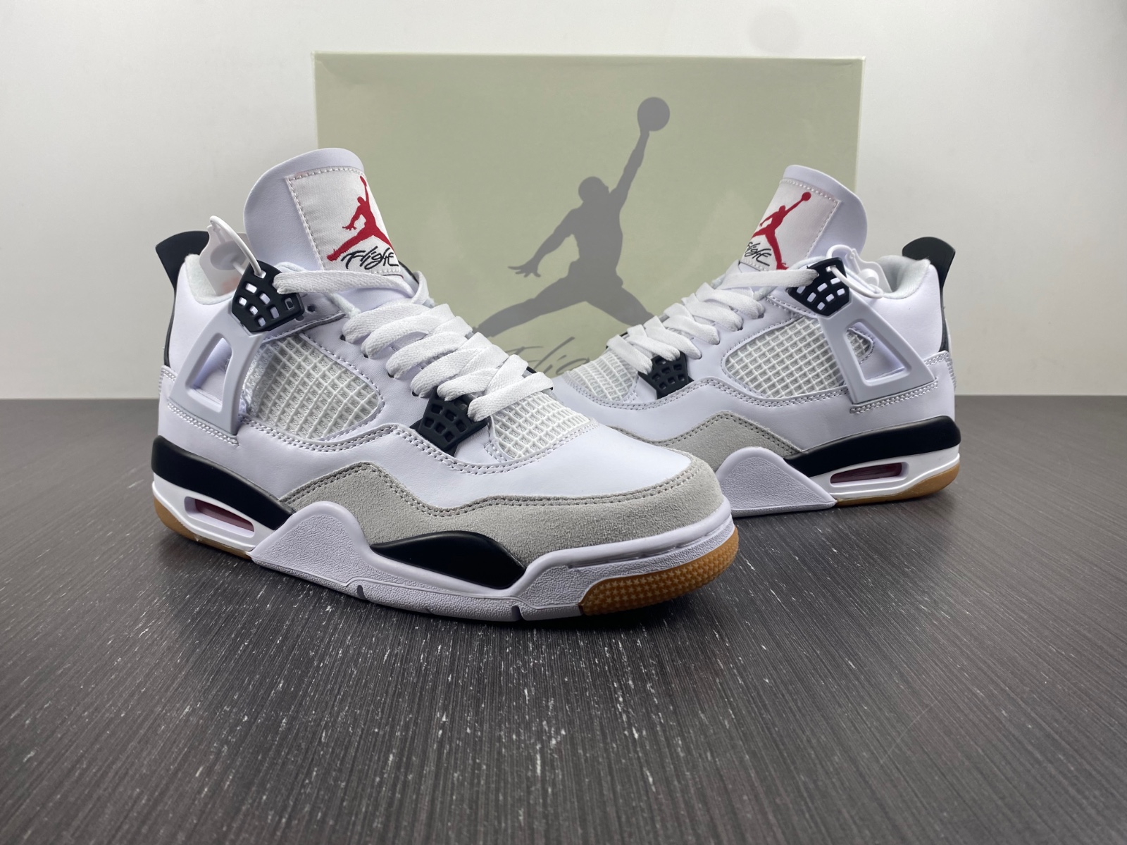 Nike SB x Air Jordan 4 customize