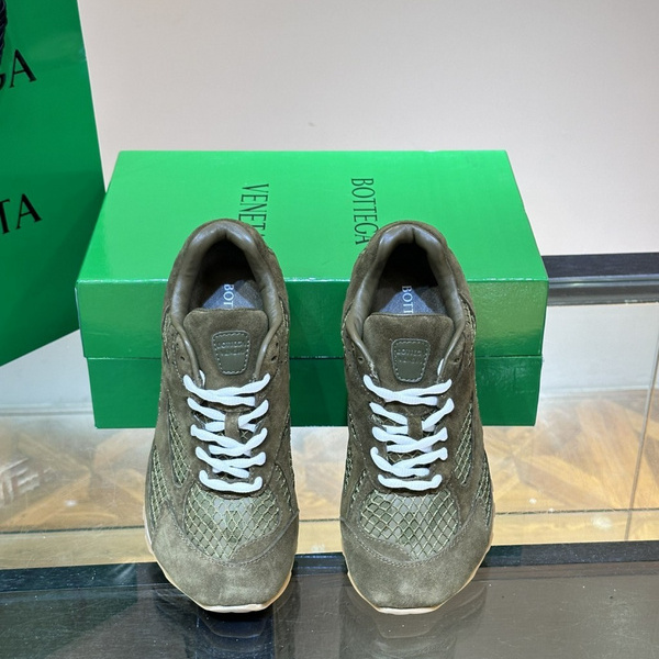 b0tte*a Ven*ta sneaker