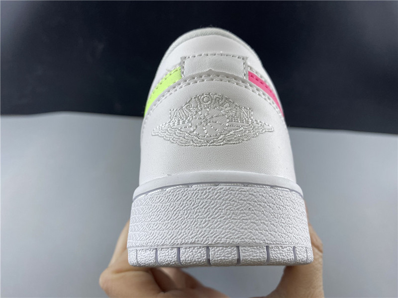 Air Jordan 1 Low 