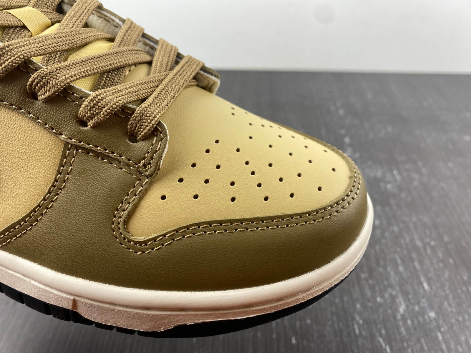 Nike Dunk Low “Dark Driftwood” DD1503-200