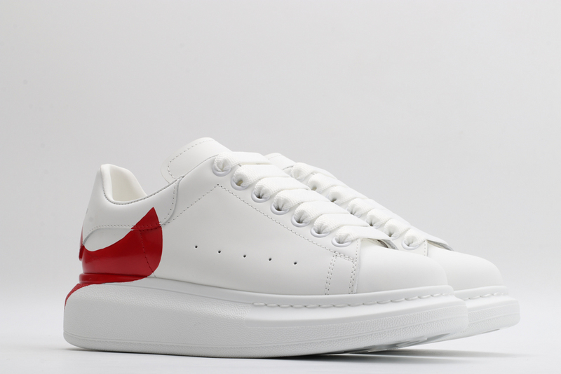 MCQUEEN OVERSIZED SNEAKER