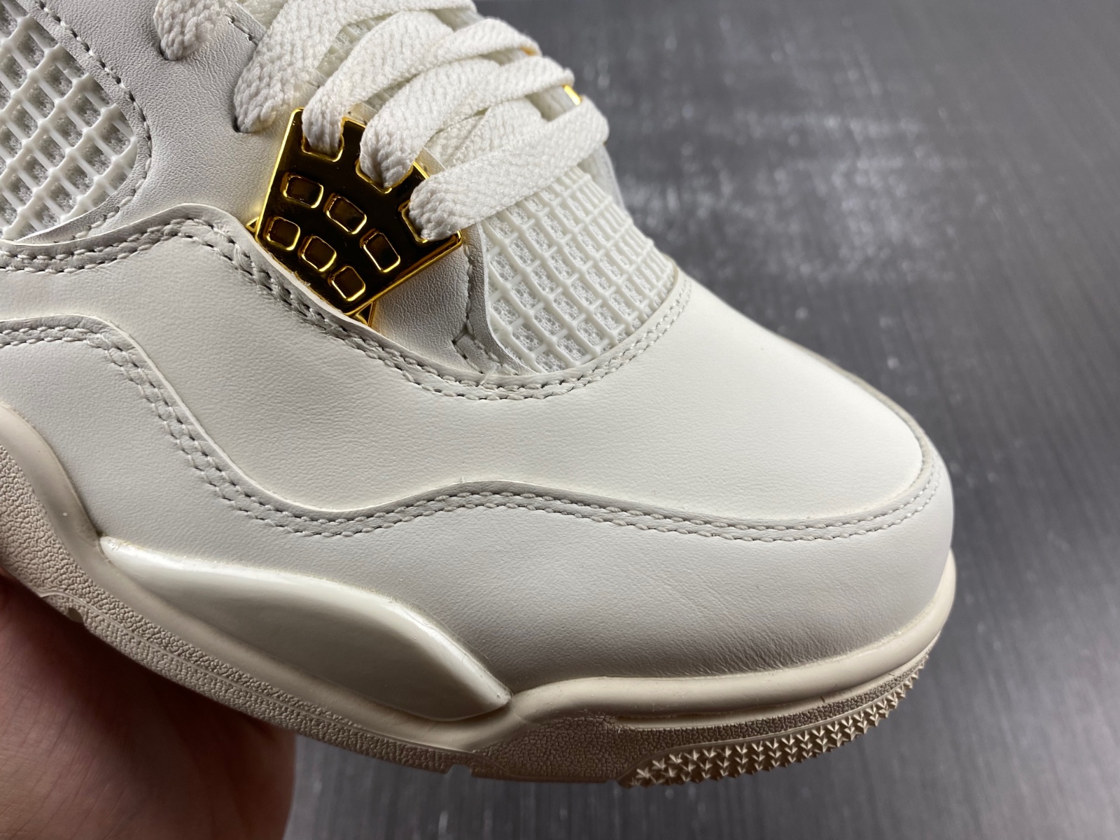 Air Jordan 4 Retro 