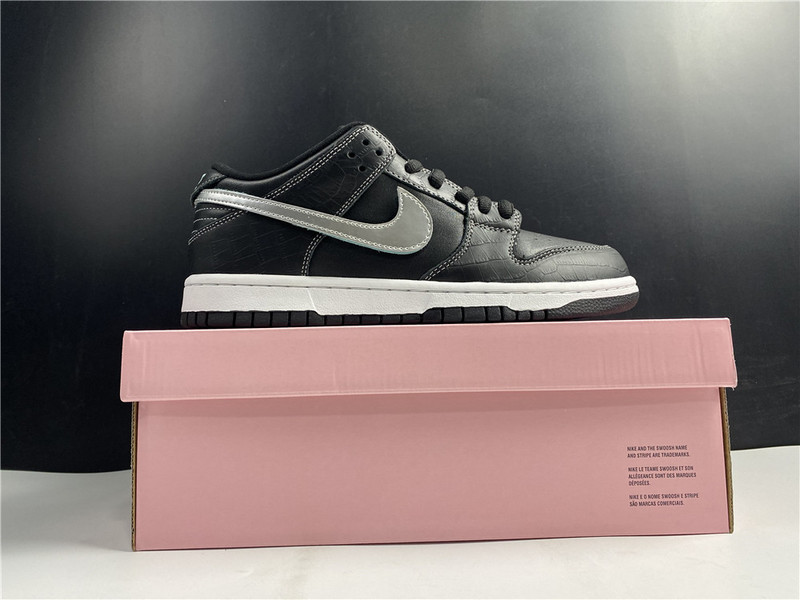 Nike SB Dunk Low Diamond Supply Co Black Diamond BV1310-001