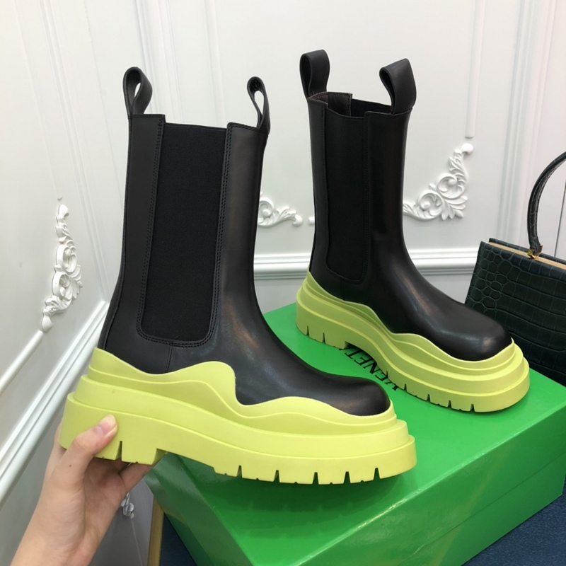 b0tte*a Ven*ta tire leather ankle boots