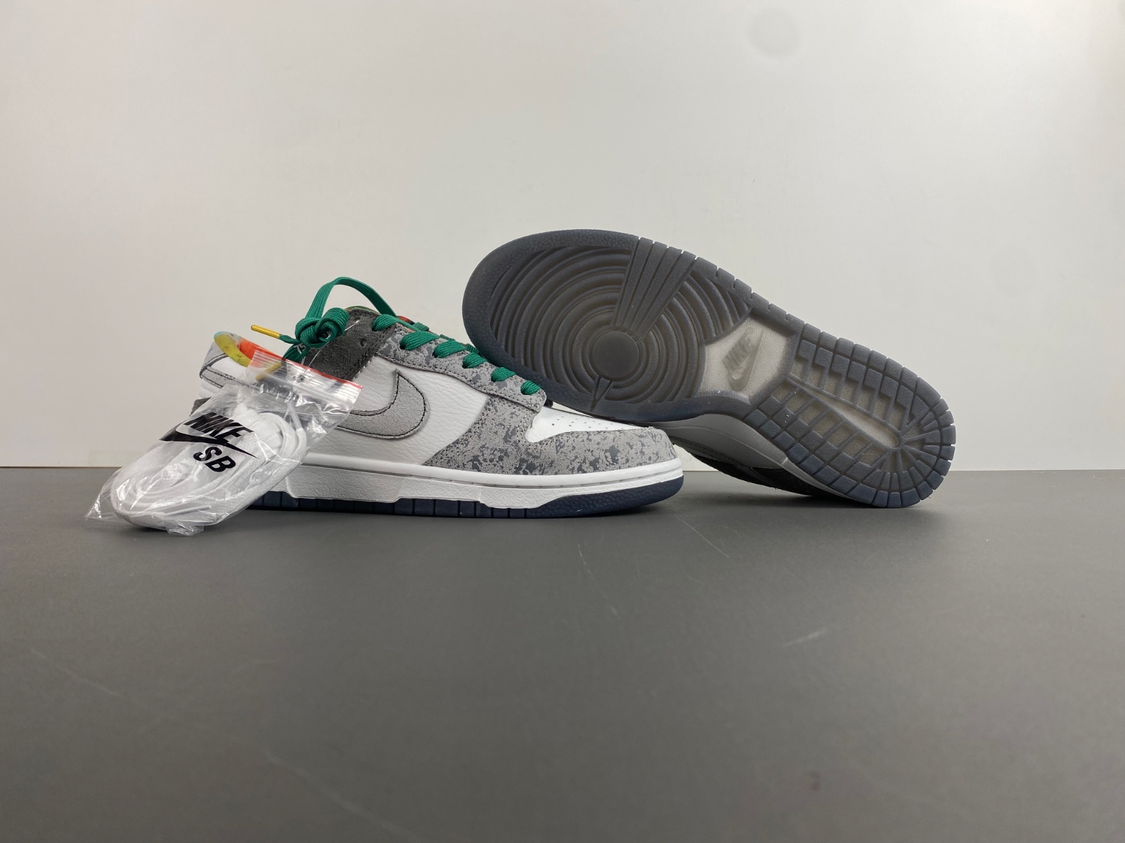 Dunk Low Premium 